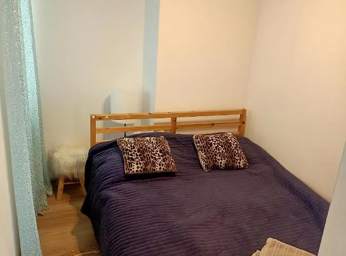 Przytulne - 2 Pokoje,parking,blisko Centrum-6km,tramwaj, Nflix, Park, Spokój, Apartament