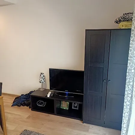 Przytulne - 2 Pokoje,parking,blisko Centrum-6km,tramwaj, Nflix, Park, Spokoj, Апартаменты Вроцлав